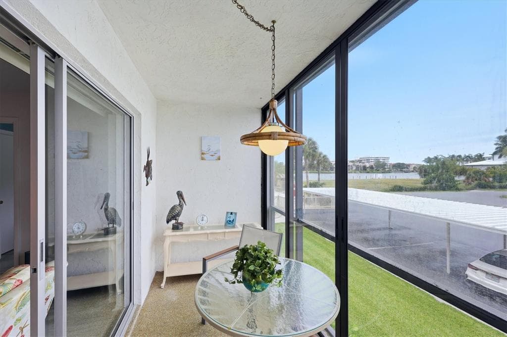6470 HOLLYWOOD BOULEVARD 208 photo 20