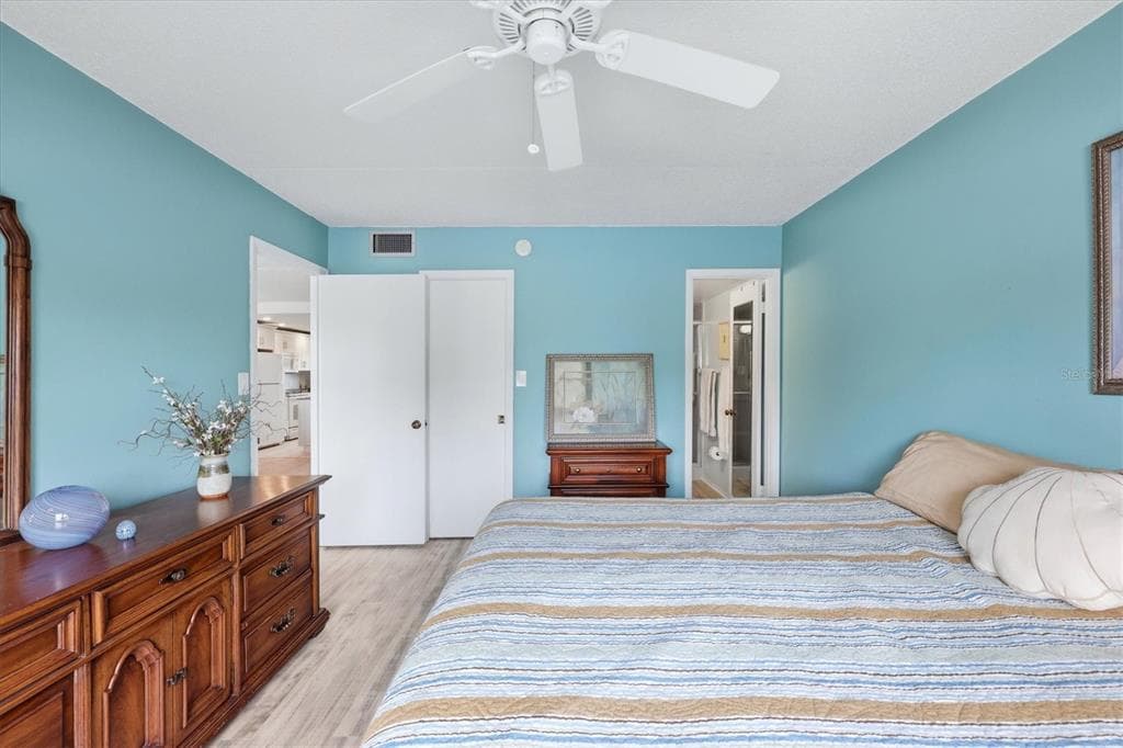 6470 HOLLYWOOD BOULEVARD 208 photo 10