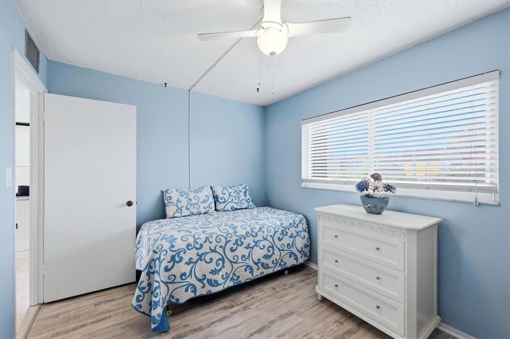6470 HOLLYWOOD BOULEVARD 208 photo 19