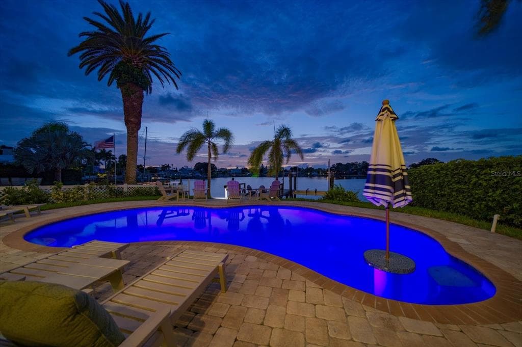 478 S HARBOR DRIVE photo 3