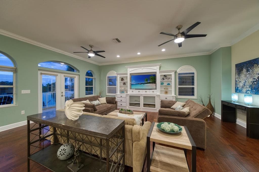 478 S HARBOR DRIVE photo 9