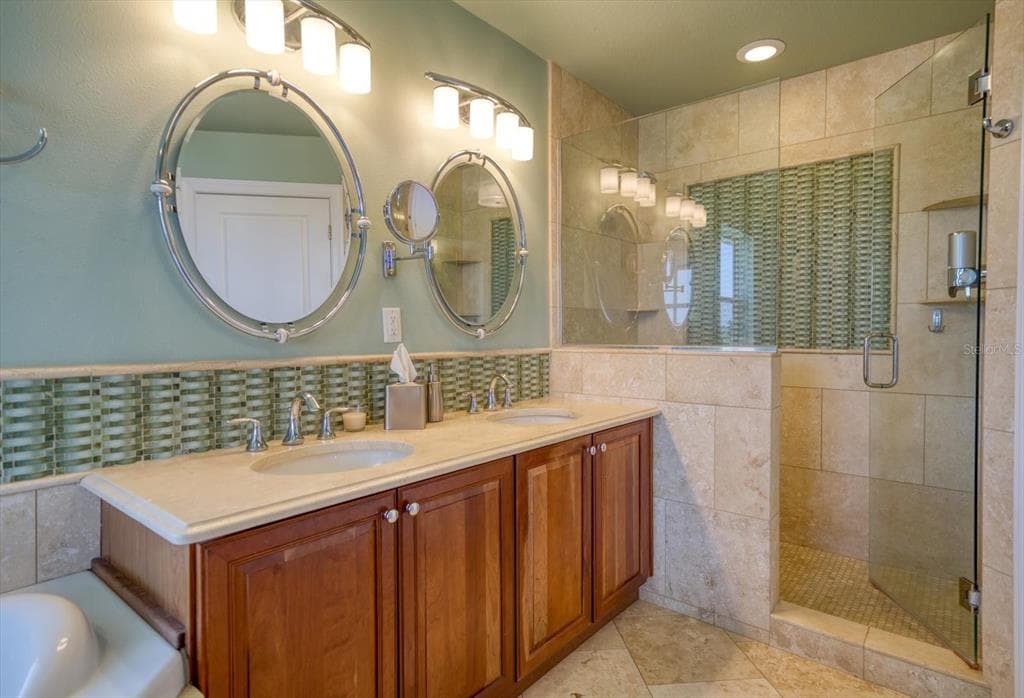 478 S HARBOR DRIVE photo 25