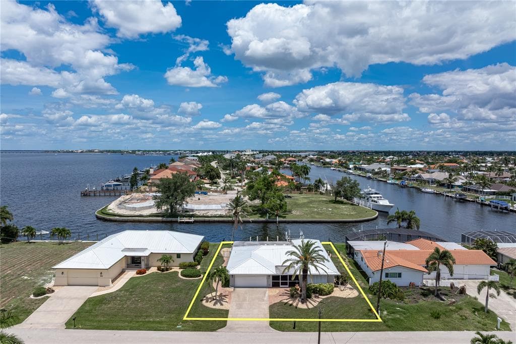 2211 PALM TREE DRIVE photo 3