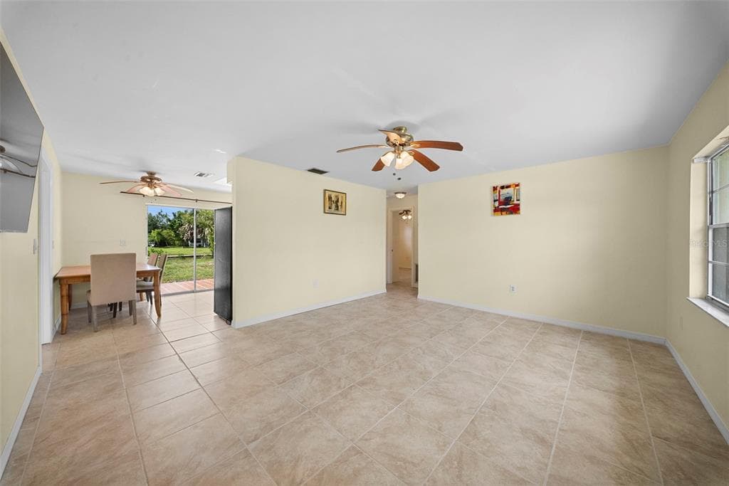 154 DANFORTH DRIVE photo 2