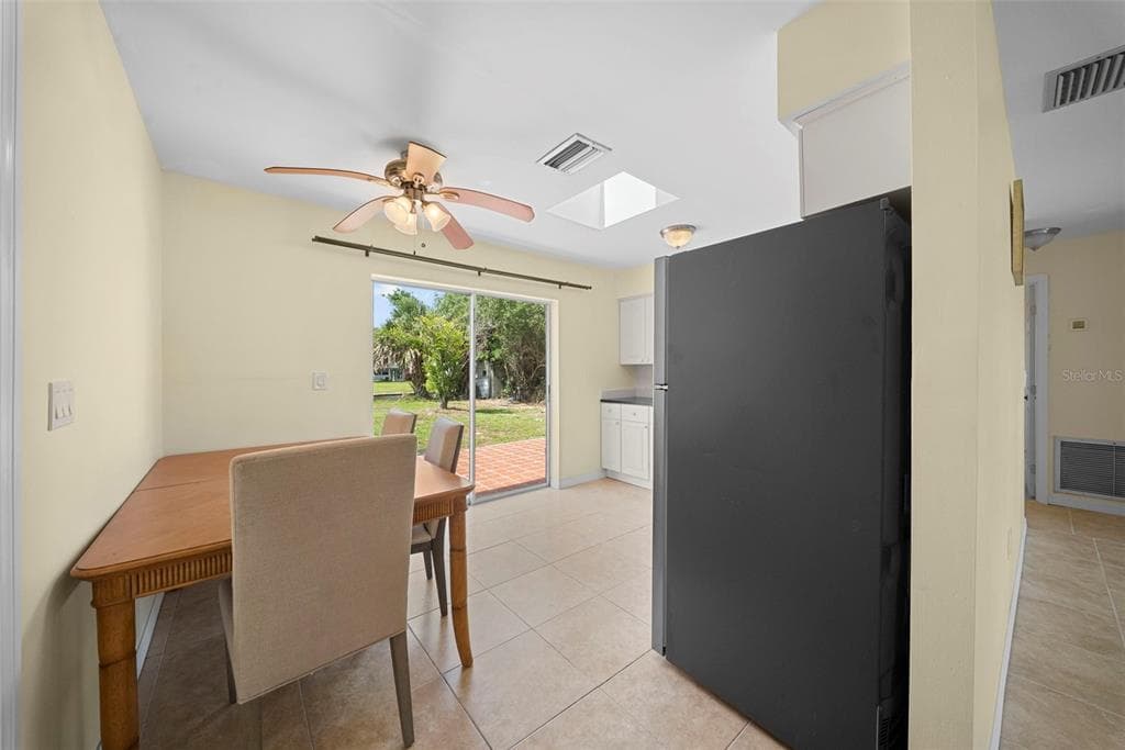 154 DANFORTH DRIVE photo 6