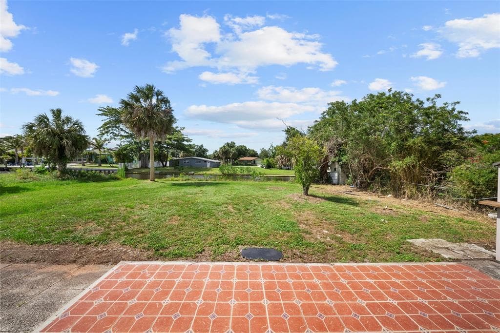 154 DANFORTH DRIVE photo 19