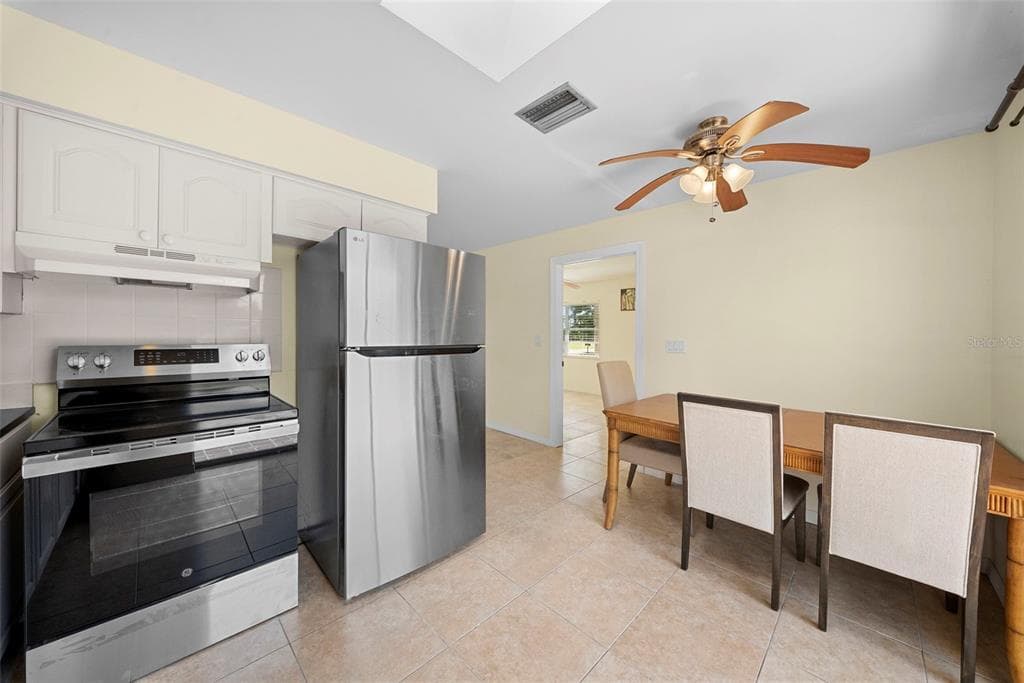 154 DANFORTH DRIVE photo 8