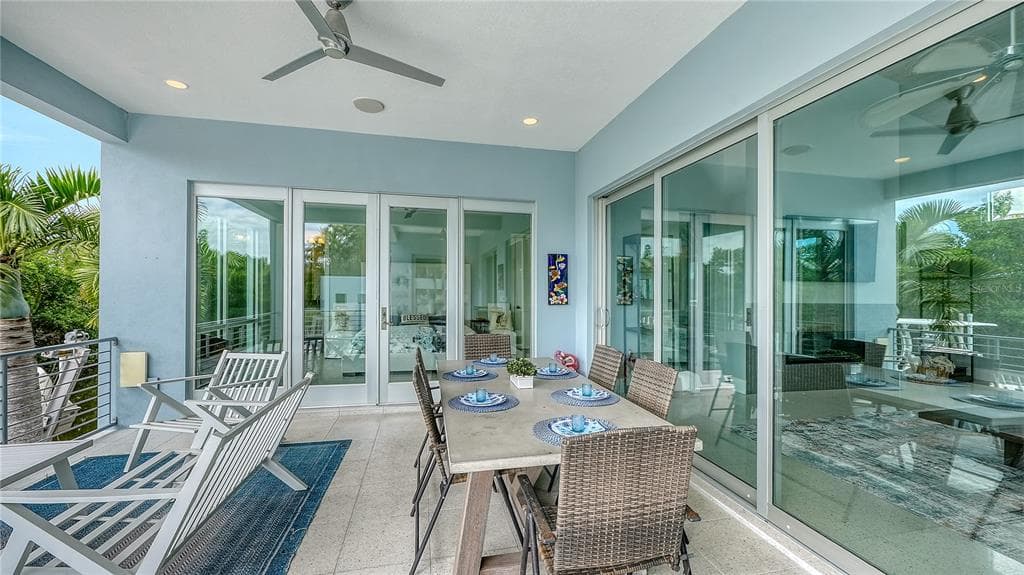 705 JUNGLE QUEEN WAY photo 13