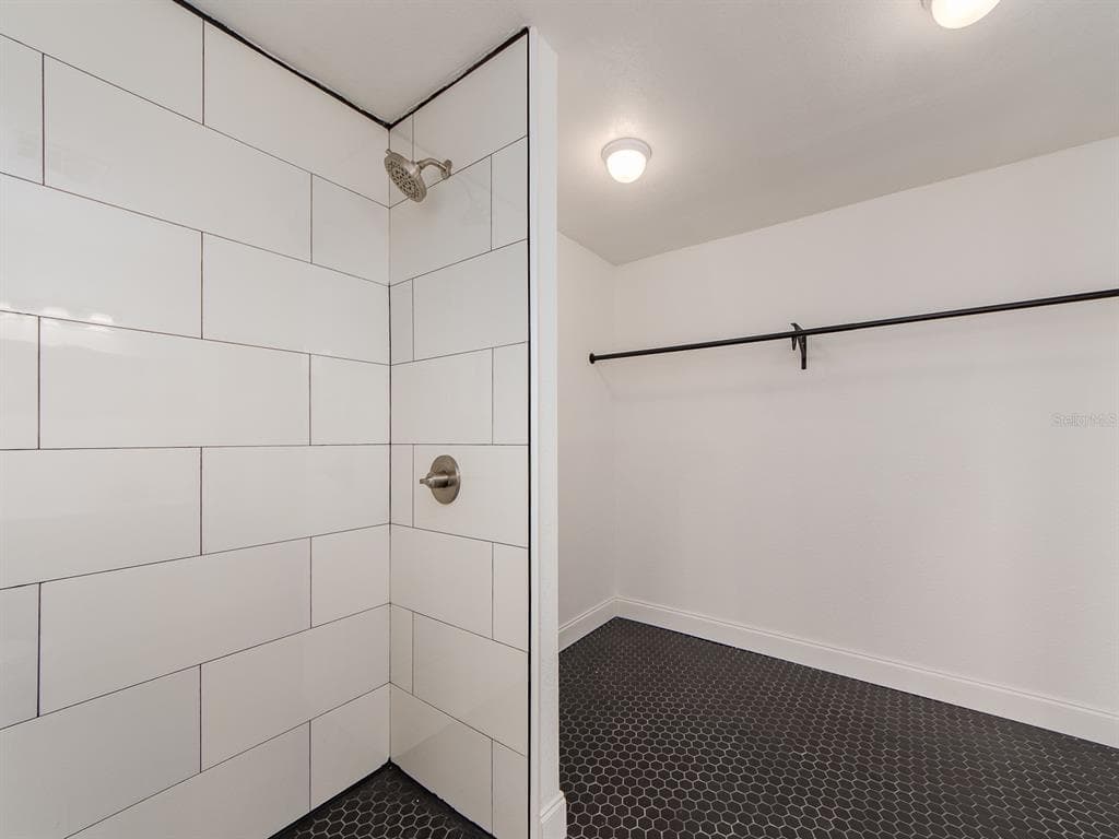 720 115TH AVENUE photo 22