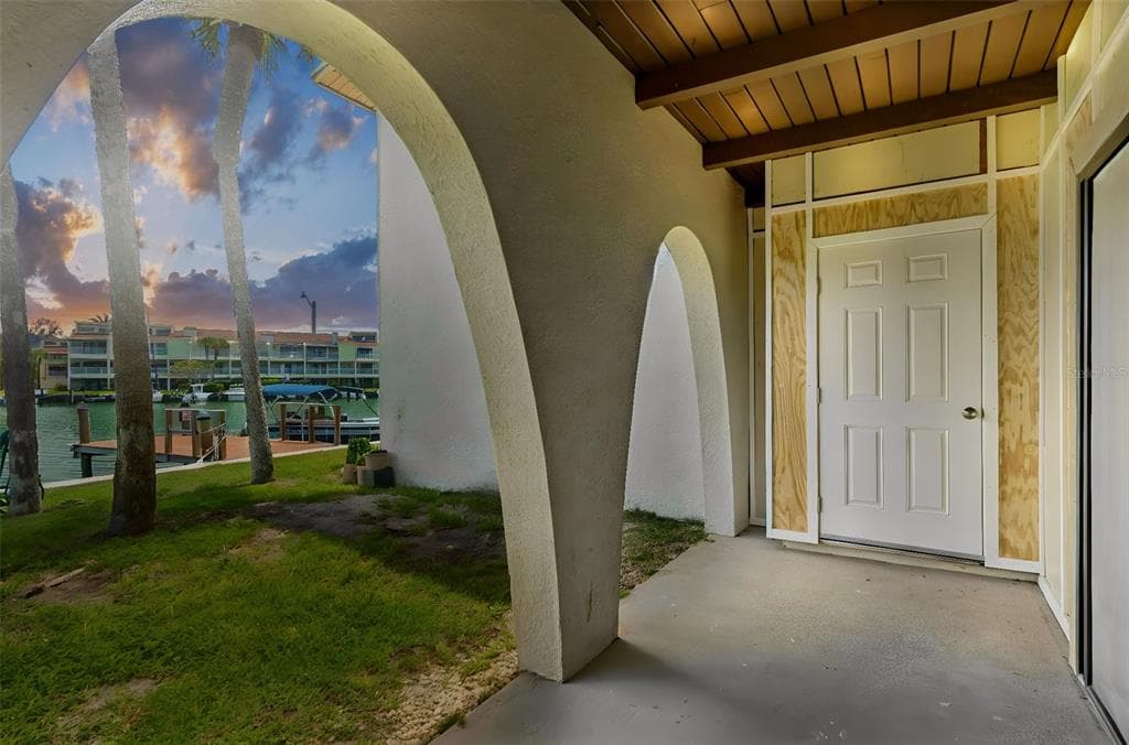 552 PLAZA SEVILLE COURT 97 photo 25