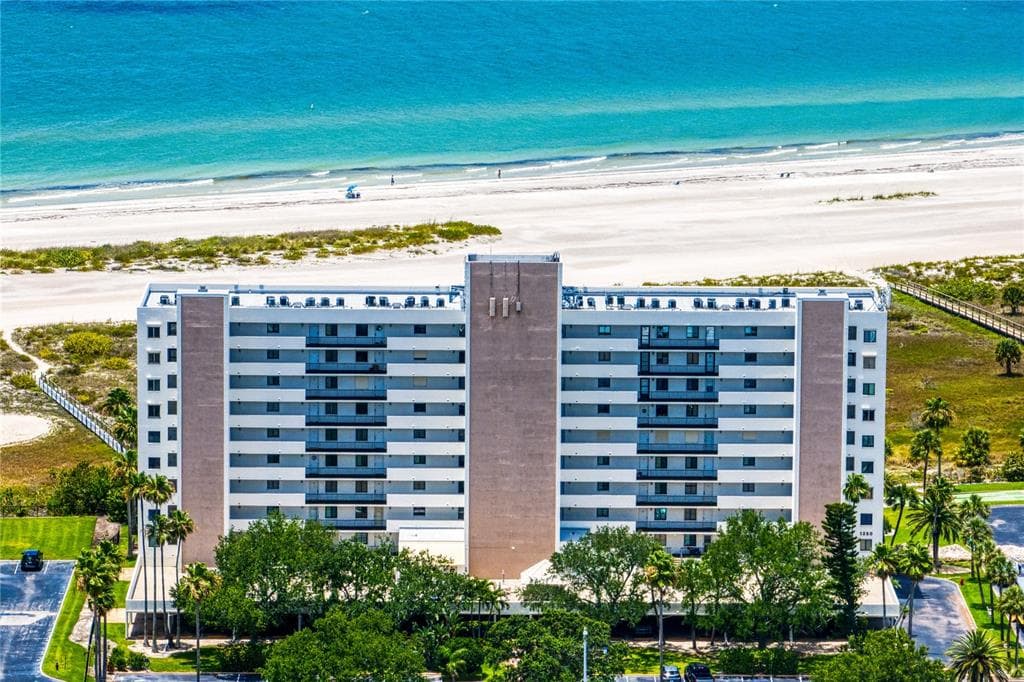 1250 GULF BOULEVARD 302 photo 7