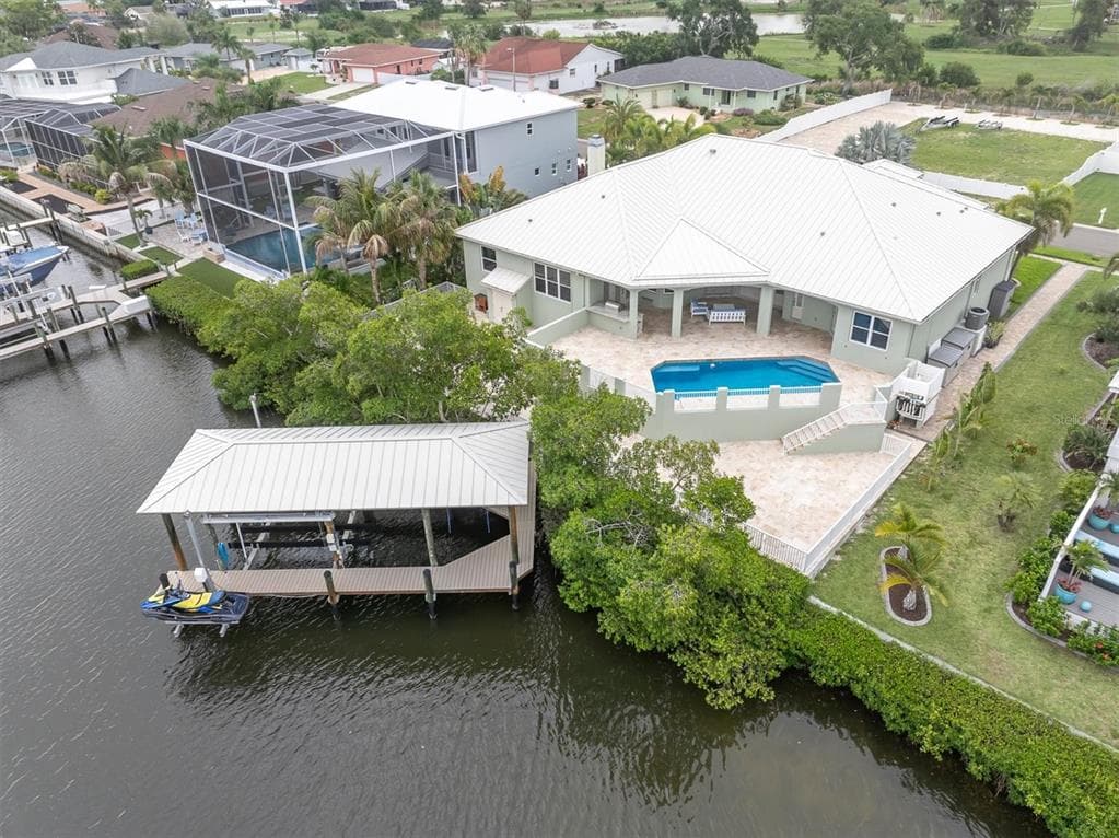 811 BIRDIE WAY photo 20