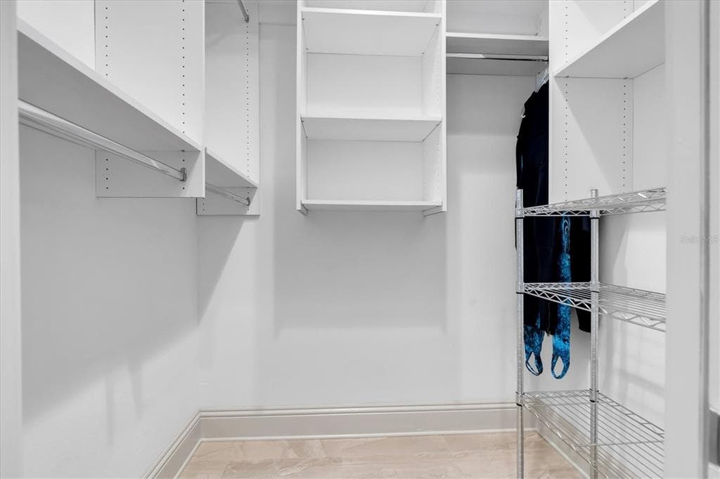 811 BIRDIE WAY photo 19