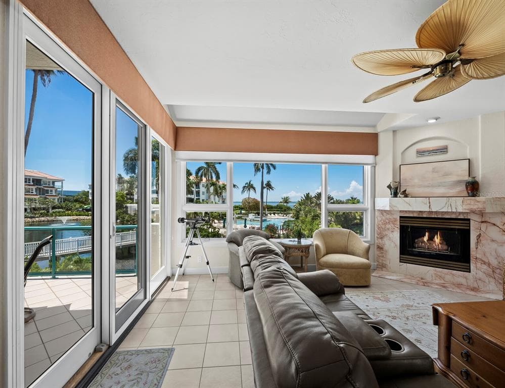 350 GULF OF MEXICO DRIVE 213 photo 12