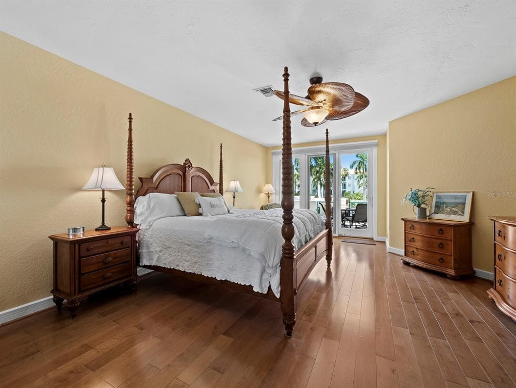 350 GULF OF MEXICO DRIVE 213 photo 20