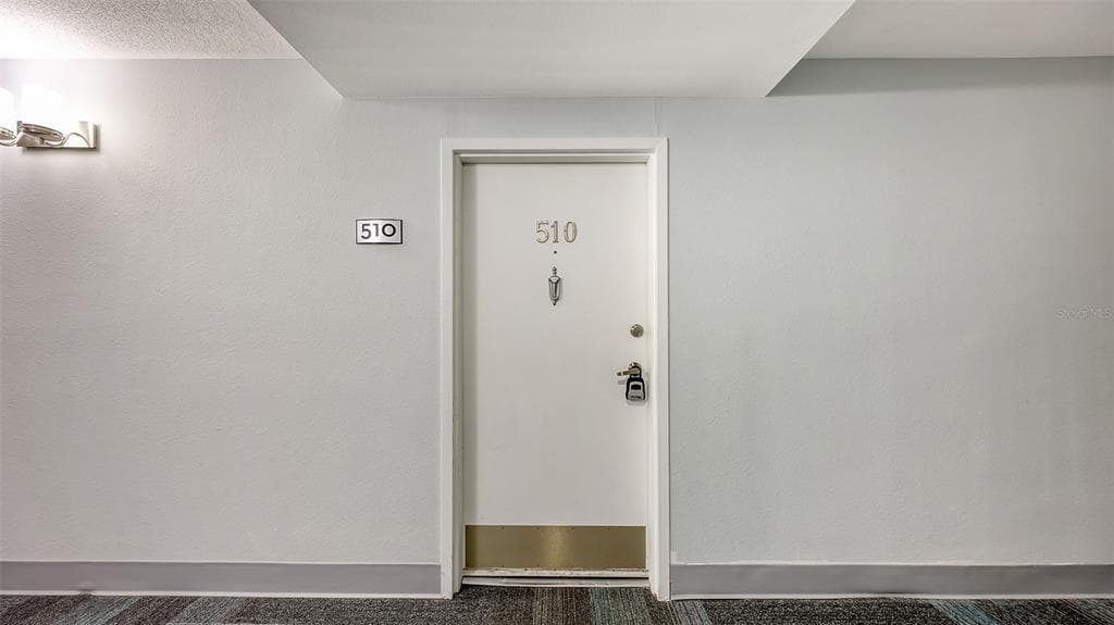 5855 MIDNIGHT PASS ROAD 510 photo 2