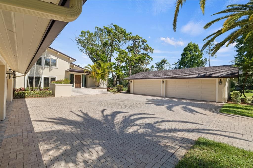 6305 BURNING TREE DRIVE photo 8
