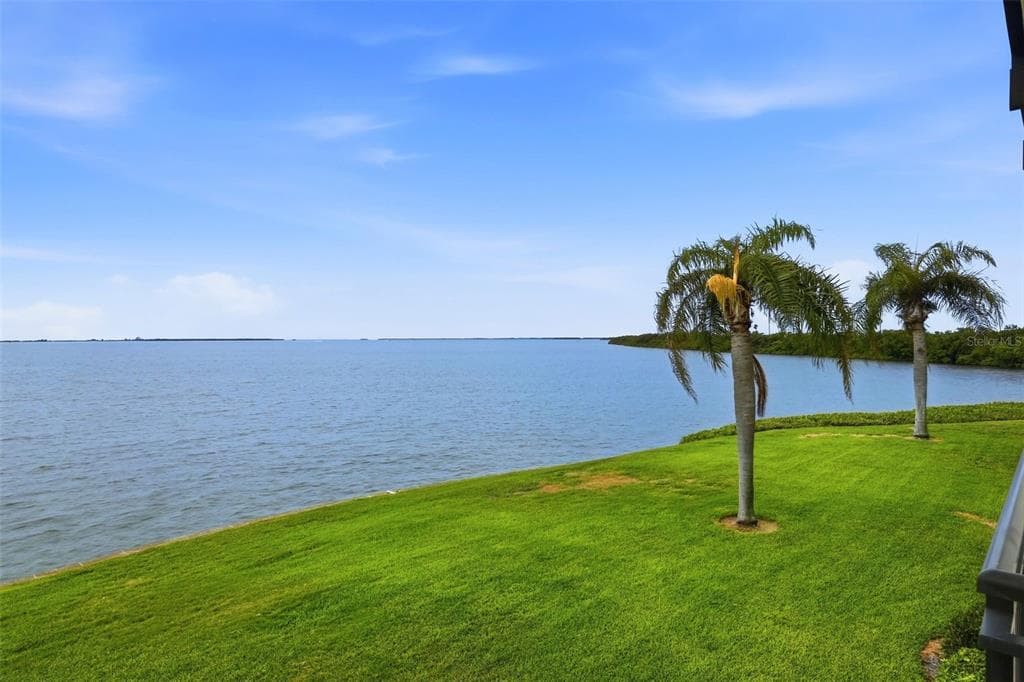 6372 PALMA DEL MAR BOULEVARD S 207 photo 5