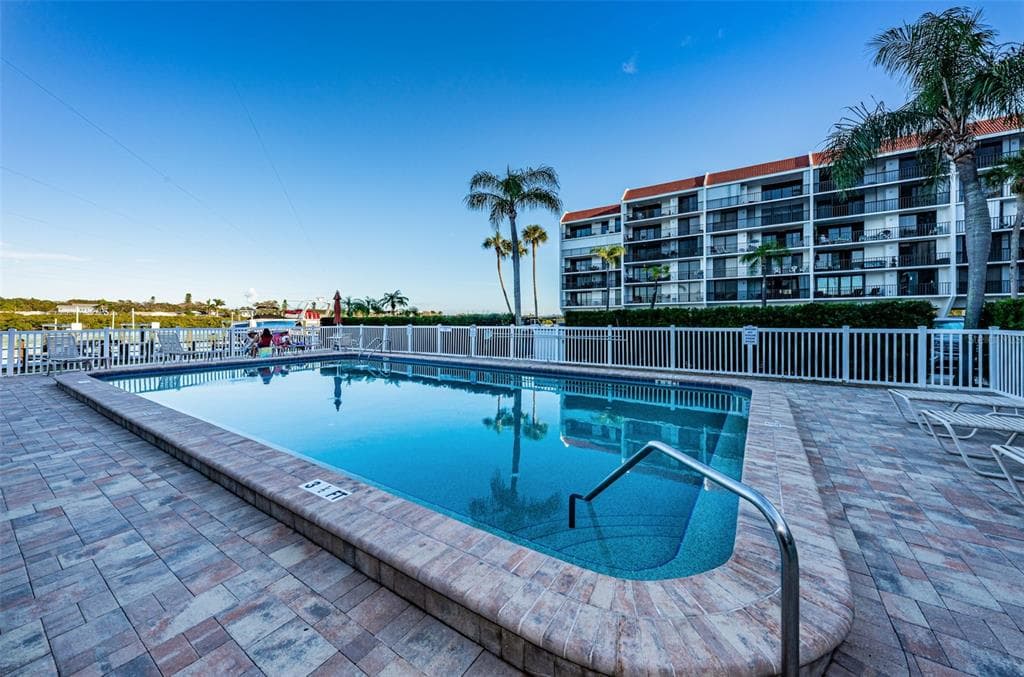 19111 VISTA BAY DRIVE 304 photo 7