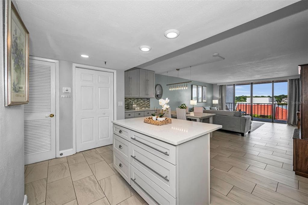 19111 VISTA BAY DRIVE 304 photo 20