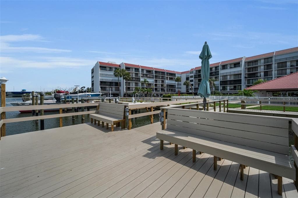 19111 VISTA BAY DRIVE 304 photo 9