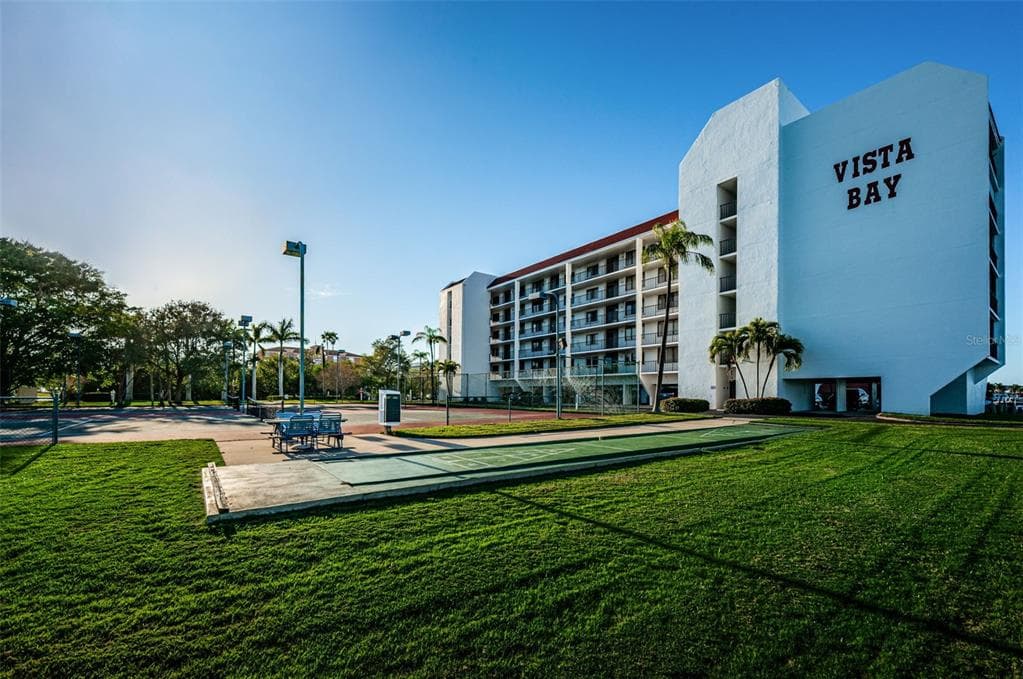 19111 VISTA BAY DRIVE 304 photo 11