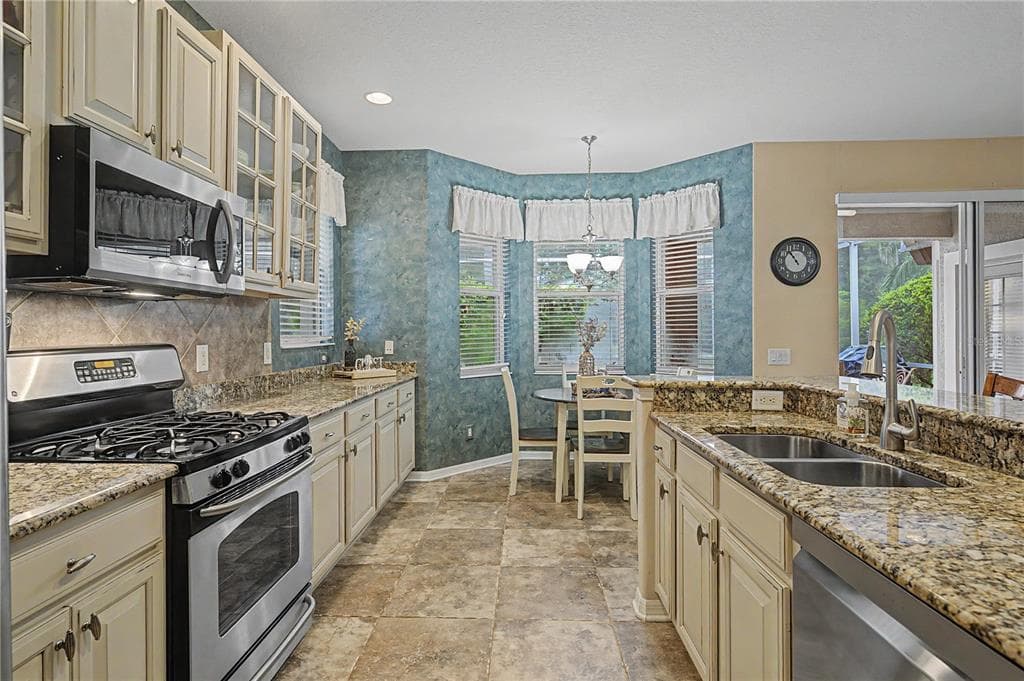 8711 PRESTON WOODS COURT photo 13