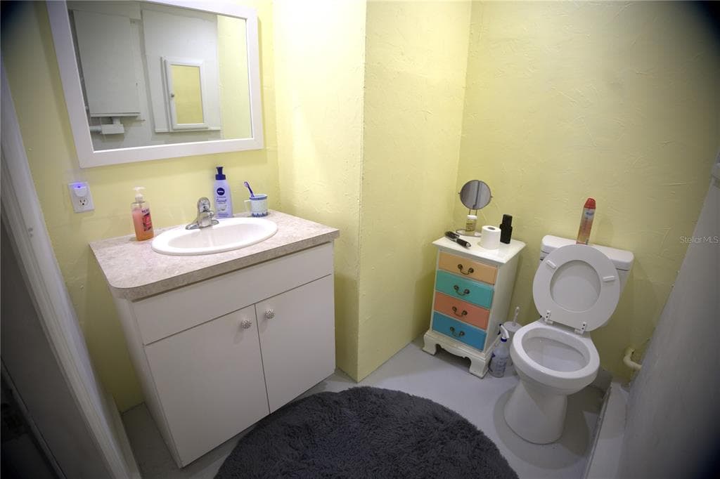 915 DEMPSEY STREET photo 20