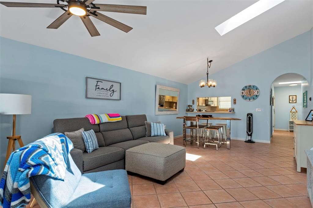 5250 S RIVERVIEW CIRCLE photo 11