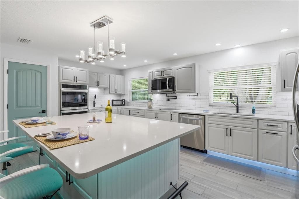 5109 S RUNNING BROOK DRIVE 3