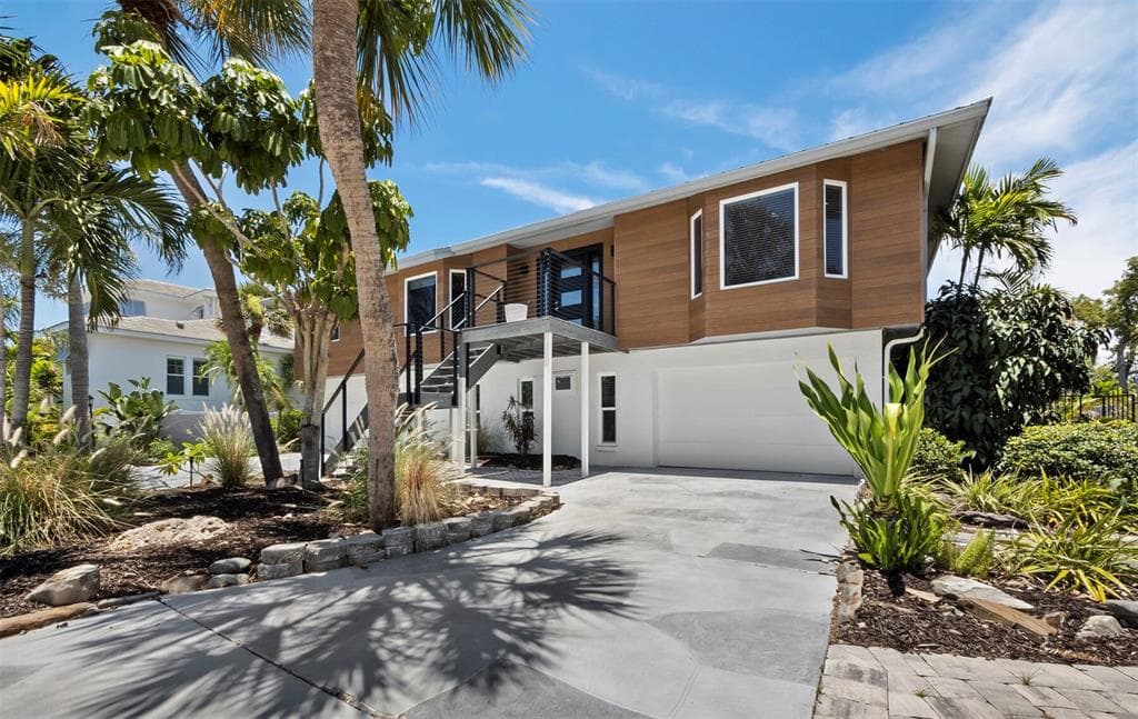 521 CUMMINGS STREET 4
