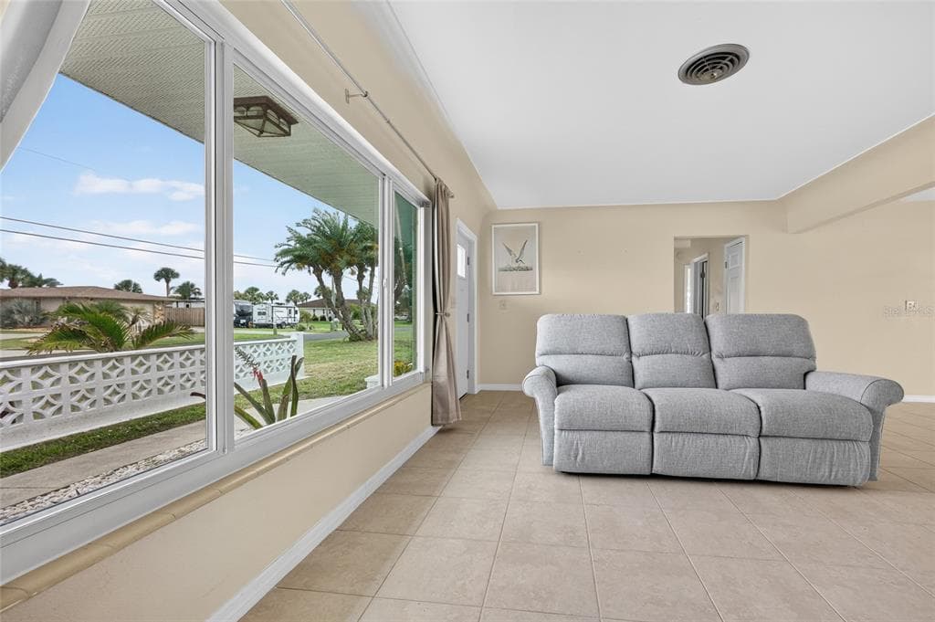 1447 LEMON BAY DRIVE photo 9