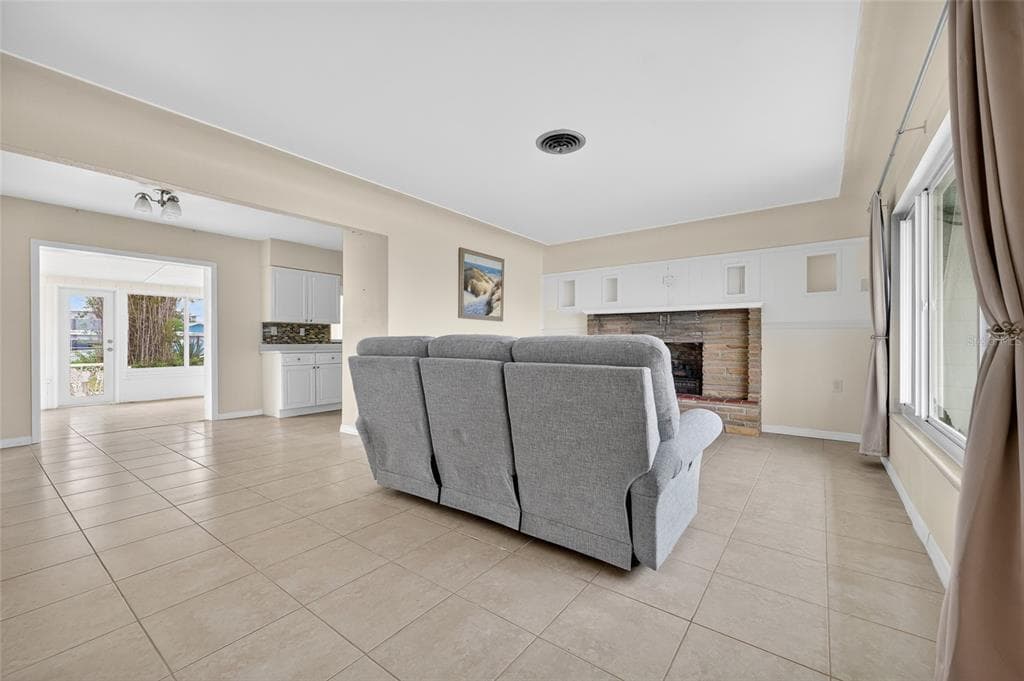 1447 LEMON BAY DRIVE photo 8