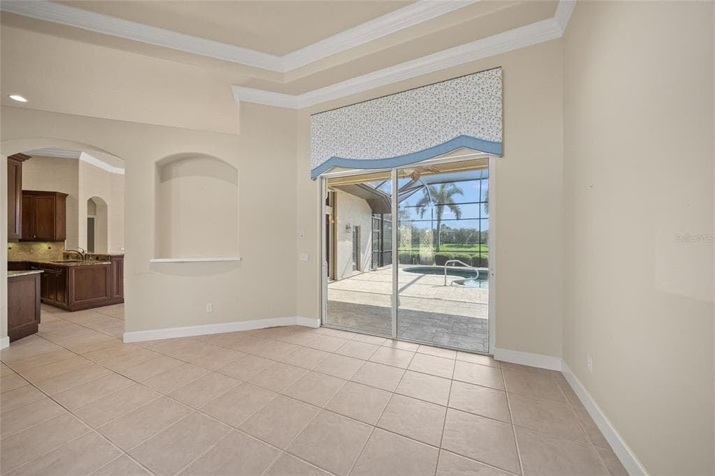 2501 FARMS COURT photo 13