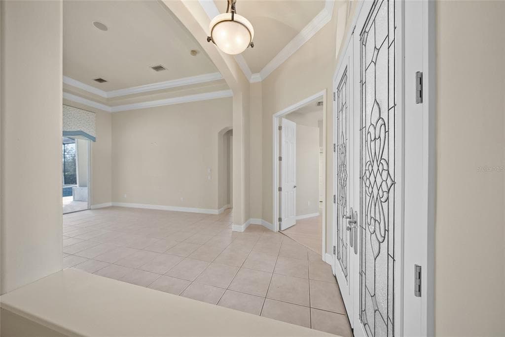 2501 FARMS COURT photo 8