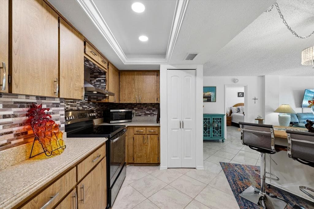 1651 SAND KEY ESTATES COURT 31 photo 17