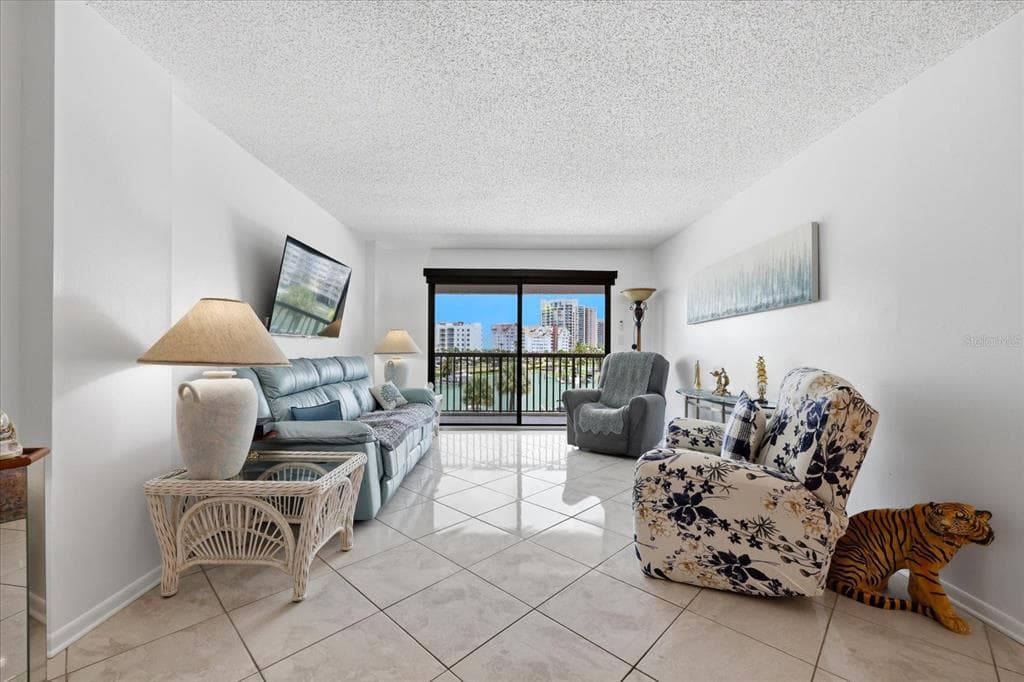 1651 SAND KEY ESTATES COURT 31 photo 7
