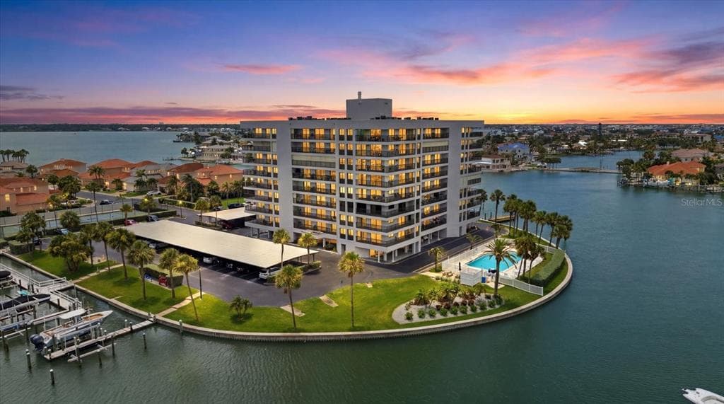 1651 SAND KEY ESTATES COURT 31 photo 1