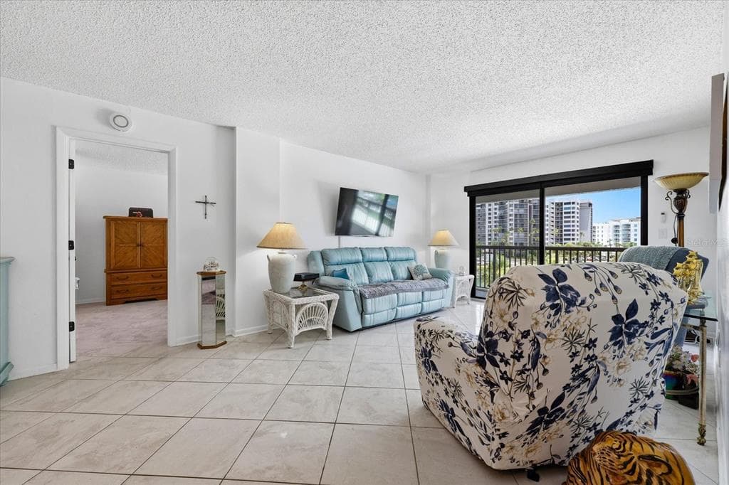 1651 SAND KEY ESTATES COURT 31 photo 10