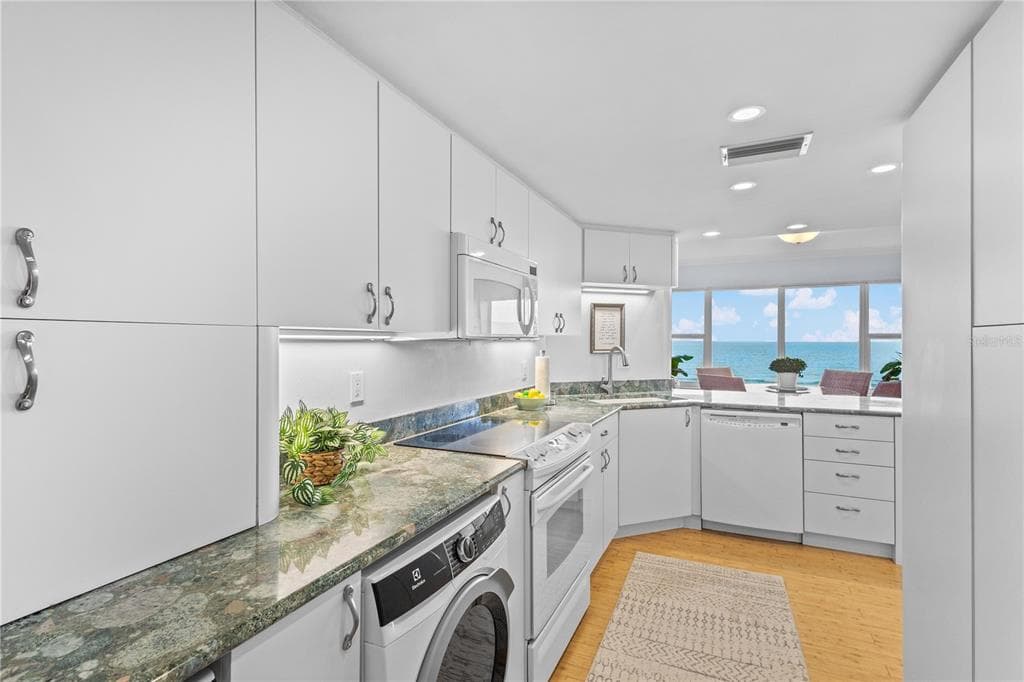 603 LONGBOAT CLUB ROAD 202N photo 20