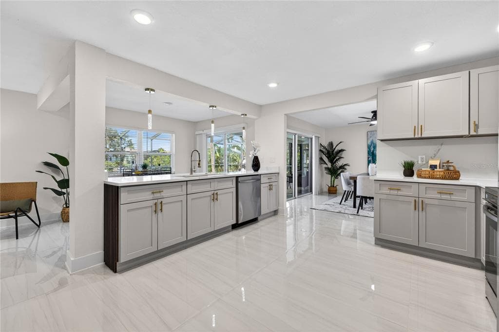 4346 MARINE PARKWAY photo 16