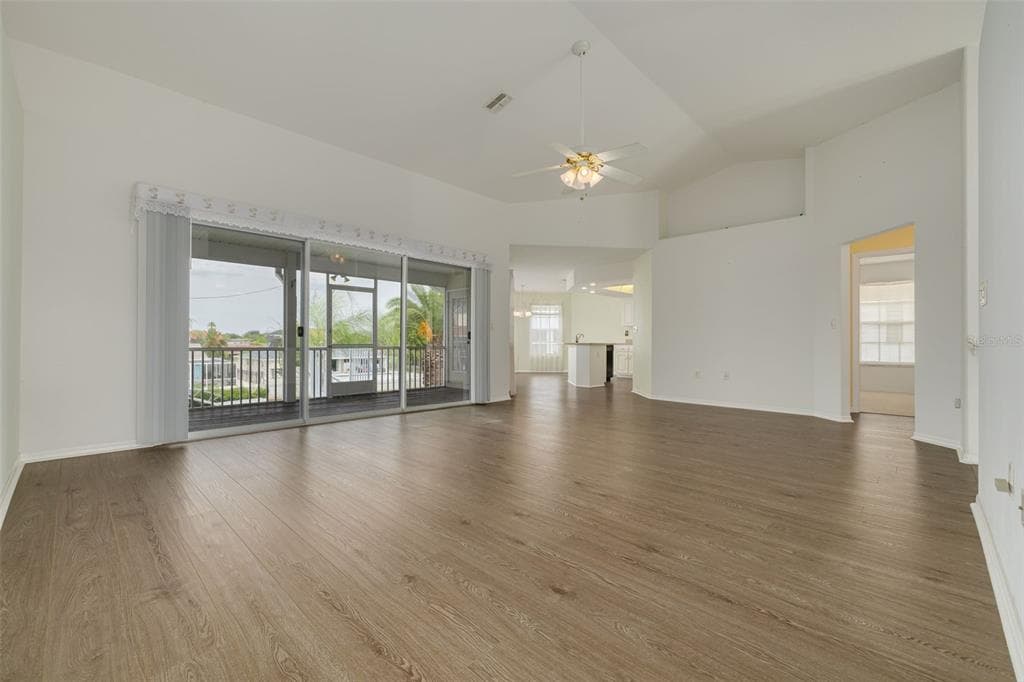 9908 SAN SIERRA WAY photo 12
