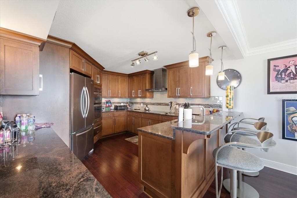 736 ISLAND WAY 1003 photo 23