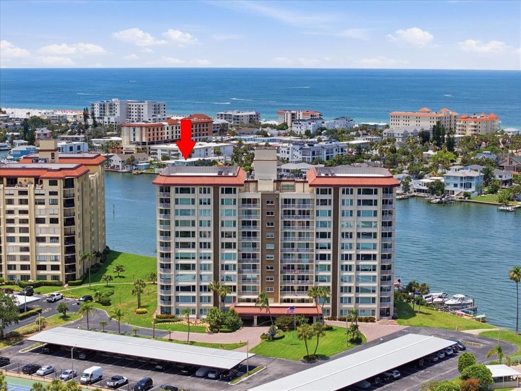 736 ISLAND WAY 1003 photo 5