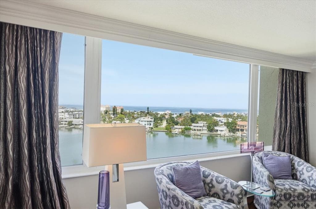 736 ISLAND WAY 1003 photo 15