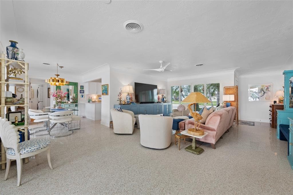 560 79TH STREET S photo 12