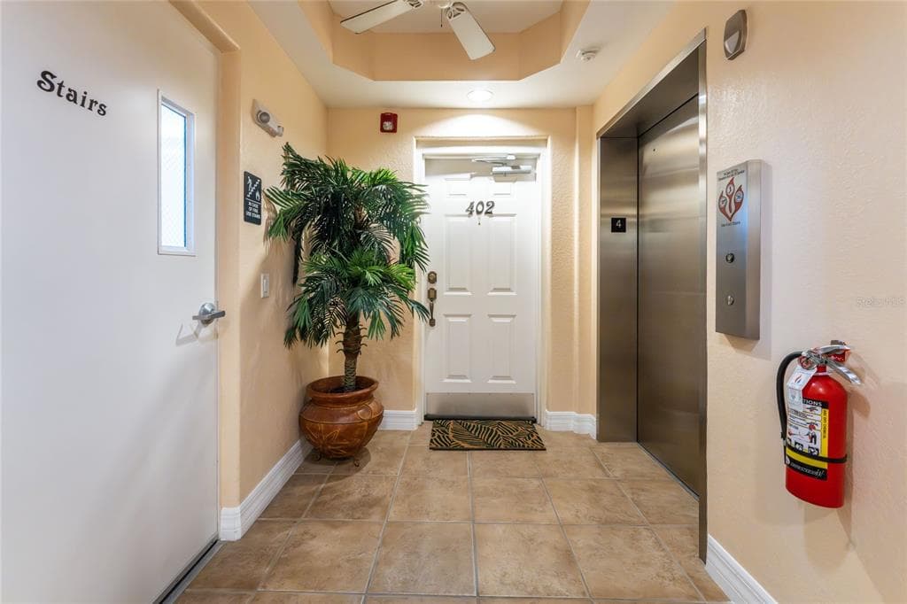 2225 N BEACH ROAD 402 photo 3