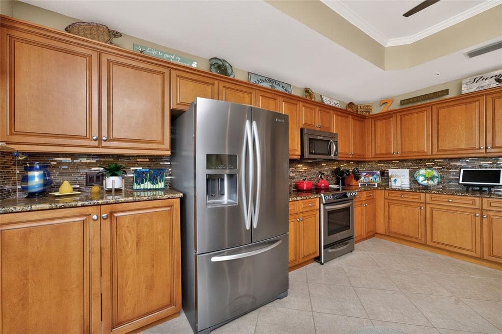 2225 N BEACH ROAD 402 photo 14