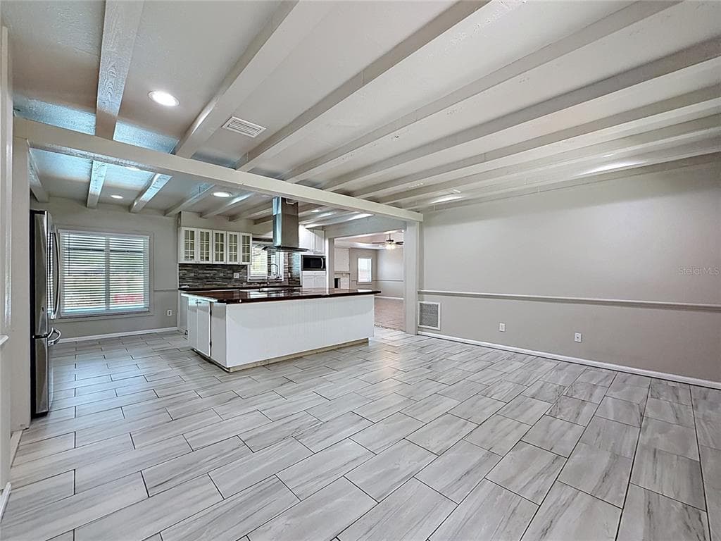 912 SHANGRI LA DRIVE photo 12