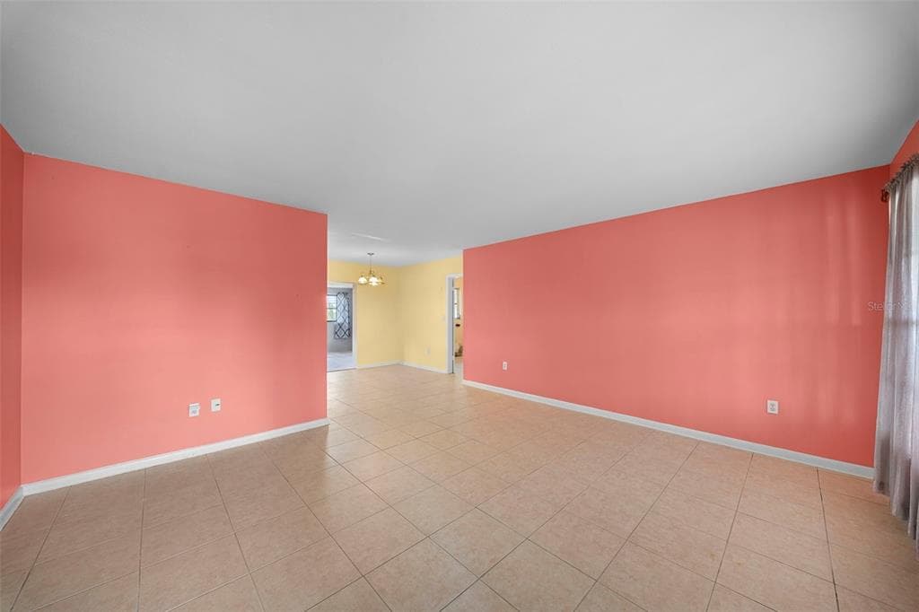 115 BEDFORD DRIVE NE photo 5